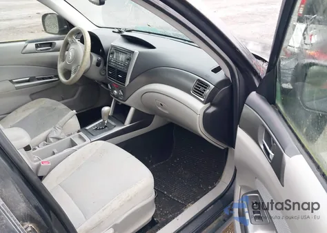 2011 Subaru Forester 2.5X Premium z USA, uszkodzony, nr VIN JF2SHBDC7BH779243